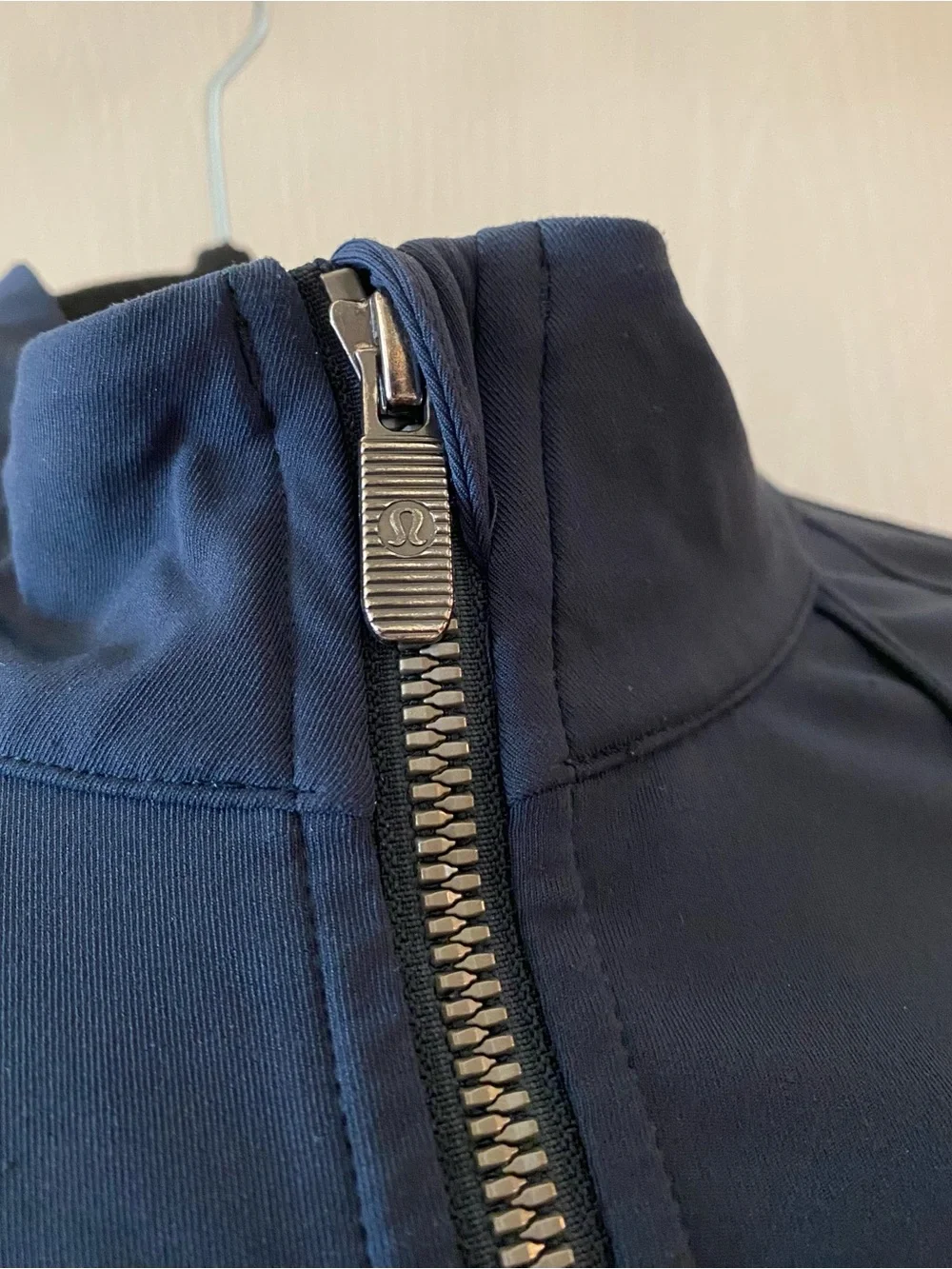 LULULEMON Sleek Essentials Jacket in Blue - 4